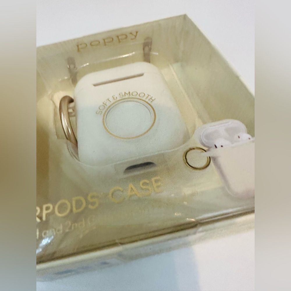 NEW! POPPY AIRPODS CASE 1st & 2nd Generation Cream Gold NWT In Box - Picture 8 of 8